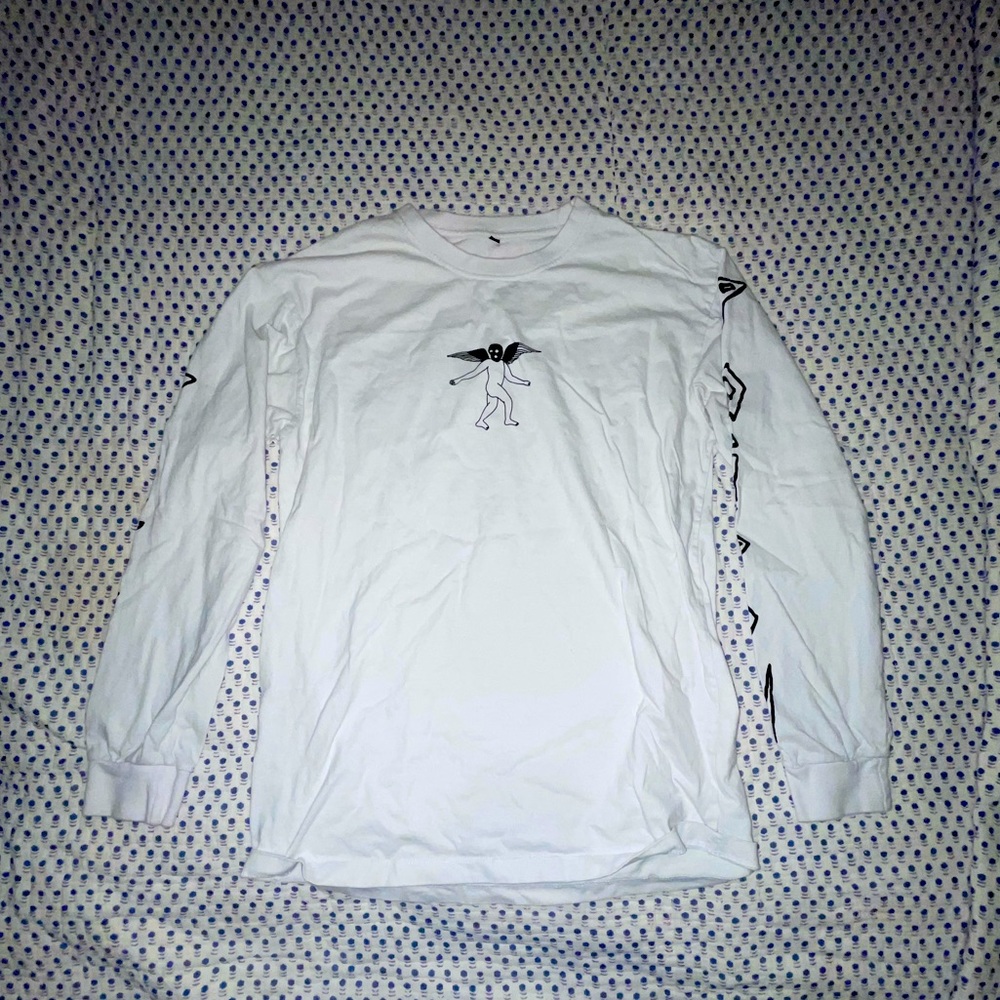 Super cool thrifted pretty poison tee. no flaws at all. DM ME B4 BUYING PLEASE‼️